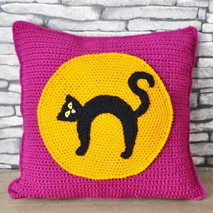 Sofa Cushion. Scaredy Cat Throw Pillow. Armchair Square Cushion. Halloween Decor