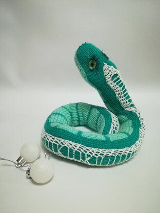 Knitting pattern New Year's Snake 2025