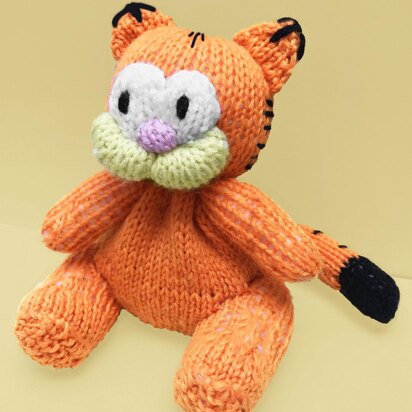 Garfield Cat choc orange cover / 15 cms toy