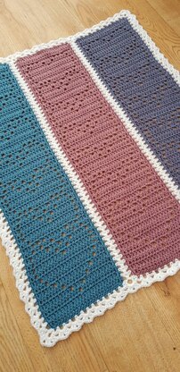 Stacked Hearts Blanket - UK Terms