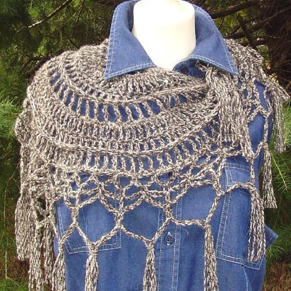 Ridgeline Fringed Shawlette