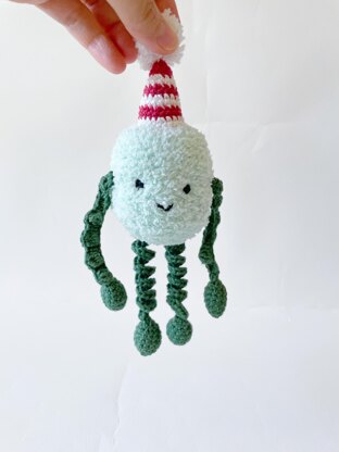 Fidgee, the crochet sensory toy