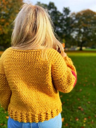 Queen of Hearts Chunky Sweater