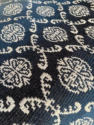 Lorien Damask Mosaic Crochet