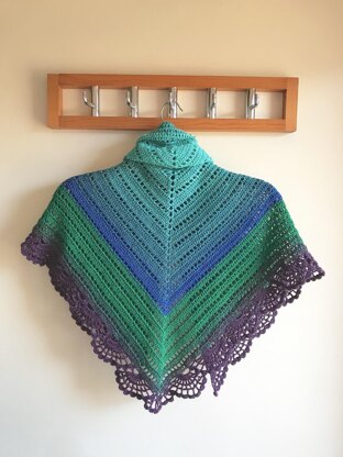 The Peafowl Feathers Shawl