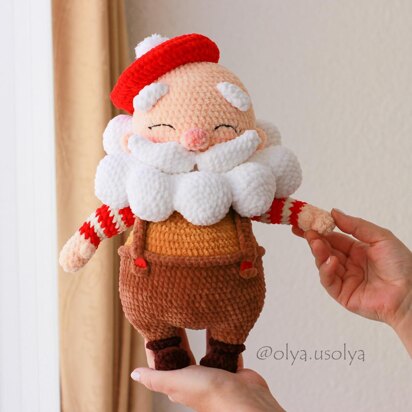 Santa Clause (Le Pere Noel) crochet pattern for chunky yarn