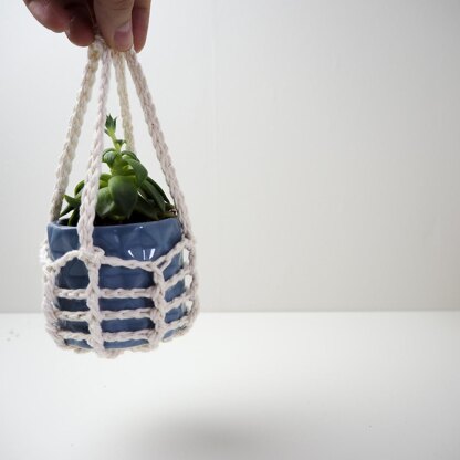 Easy Plant Hanger