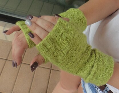 Busy Bee Society Mitts