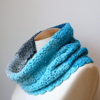 Oceania Cowl