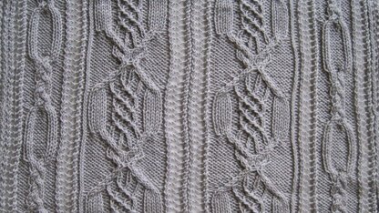 Therion Cluster Cable Lace Shawl