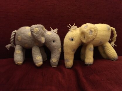 Noahs Ark - Elephants in Sirdar Snuggly Baby Bamboo DK