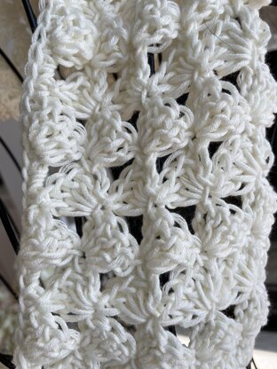 The Spring Lace Cowl