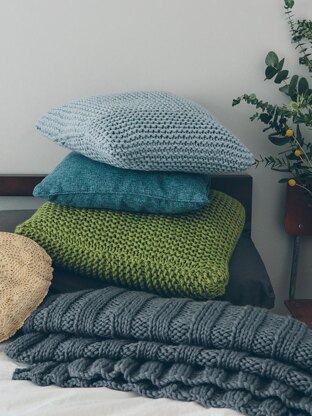 Garter Stitch Cushion