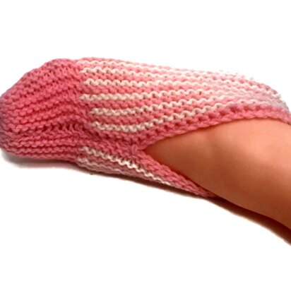 Coral Knit Slippers - knitting pattern