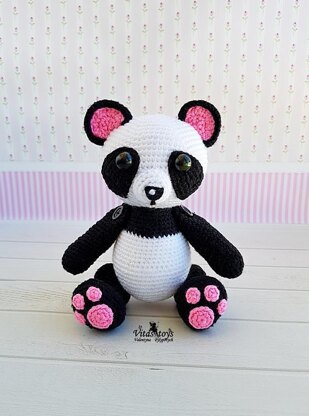 Amigurumi cute bear panda