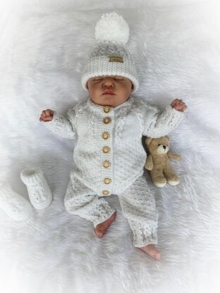 Primrose romper set with bobble hat