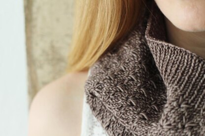 Antiquity Cowl