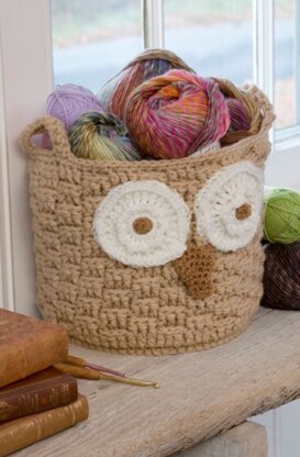 It's a Hoot Owl Container in Red Heart Super Saver Economy Solids - LW4085