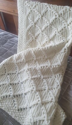 Chunky Diamond Lace Baby Blanket