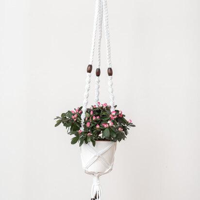 Macrame Hanging Basket Zpagetti in Hoooked Zpagetti Yarn - Downloadable PDF