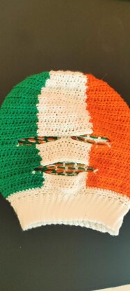 Crocheted Kneecap Balaclava