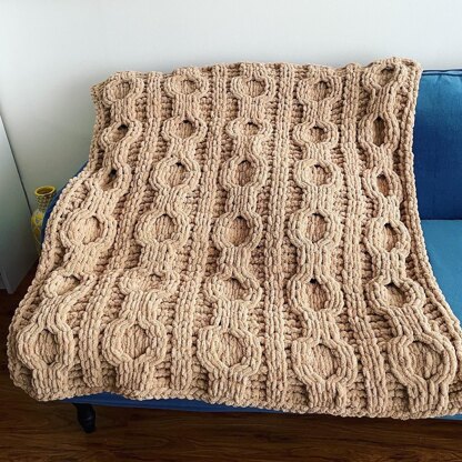 Chunky Hexagon Chain Blanket