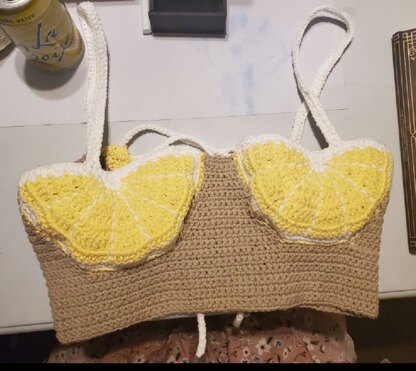 Lemon Crop Top (followed tutorial by @orvokkidesigns)