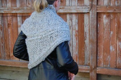 Katniss inspired Knitting pattern by in Bloom | Knitting Patterns |