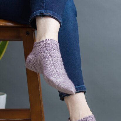Refined Socks - knitting pattern