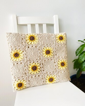 Cora Pillow & History of the Granny Square - Sunflower Cottage Crochet