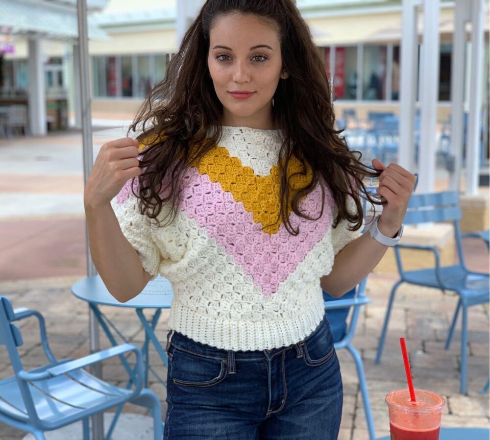 Summer striped corner to corner crop top Crochet pattern by Liz salazar |  LoveCrafts