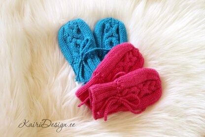 Cabled mittens