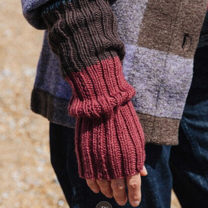 Rowan 12 & 13 Alex Mittens and Dot Scarf PDF