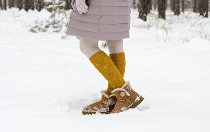 Mustard knee-socks