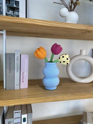 Bubble Vase and Blooms