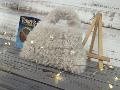 Fur Handbag Chocolate Orange Cover Knitting Pattern