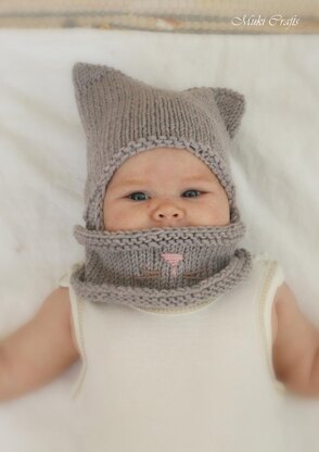 Cat earflap hat and cowl set