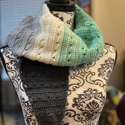 Wrapped up and Twisted Scarf