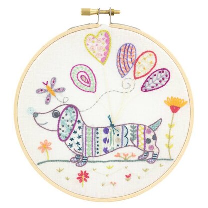 Un Chat Dans L'Aiguille Michel, A Dachshund Love Embroidery Kit