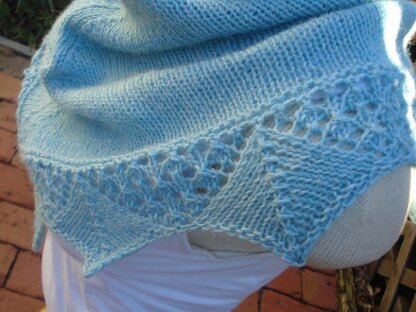 Frosted goblet shawl
