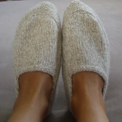 Shay - 8ply family slippers