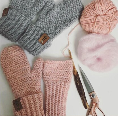 Winter Bliss Mittens