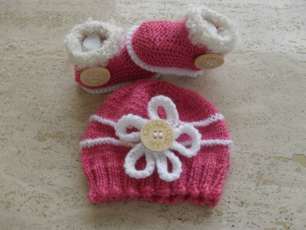 Baby ugg hat and scarf sale