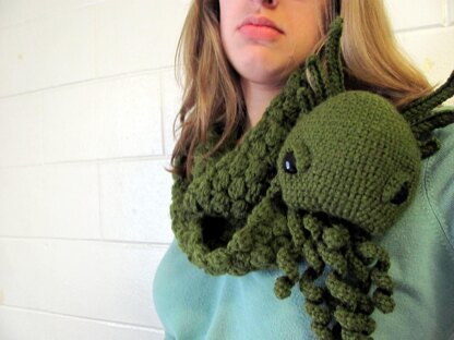 BUNDLE - Amigurumi Cthulhu Cowl AND Cthulhu Plush