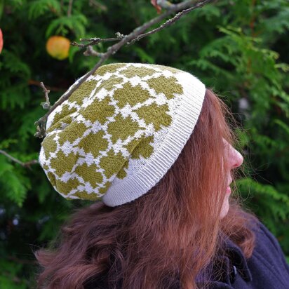 Oak leaf hat - knitting pattern