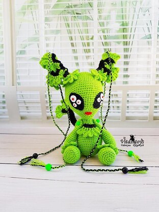 Crochet Cute Alien Girl