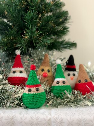 Festive Friends: Christmas Decorations