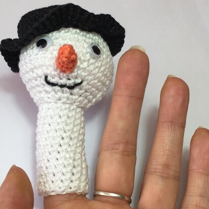 Snowman Finger Puppet