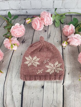 Snow flake tea cosy