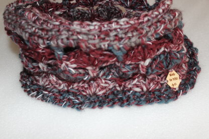 Fanfare Delight Cowl in James C Brett Tuscany